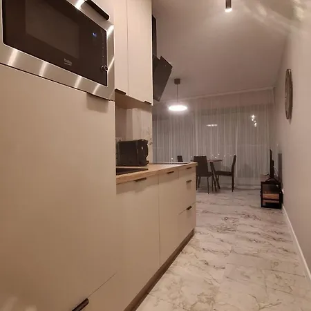 M&m Solaris 401 Apartment