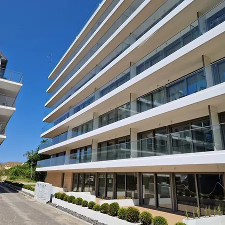 M&m Solaris 401 Apartment *