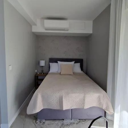 Apartment M&m Solaris 401